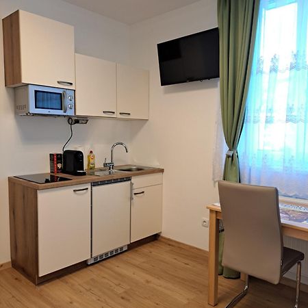 Private Zimmer Hoap 레오벤 외부 사진